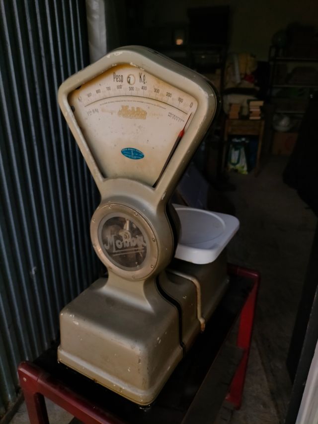 Bascula antigua de cocina