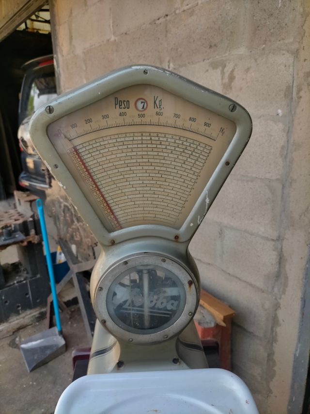 Bascula antigua de cocina