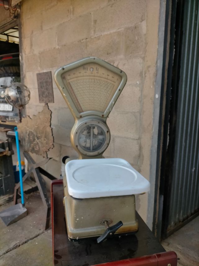 Bascula antigua de cocina