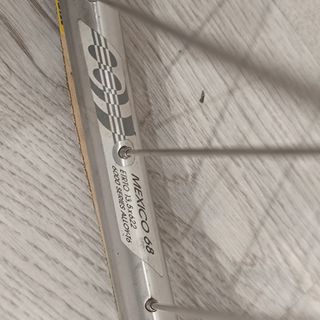 Ruedas carretera Campagnolo más Mavic 571