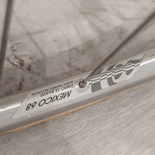 Ruedas carretera Campagnolo más Mavic 571