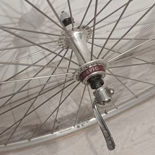 Ruedas carretera Campagnolo más Mavic 571