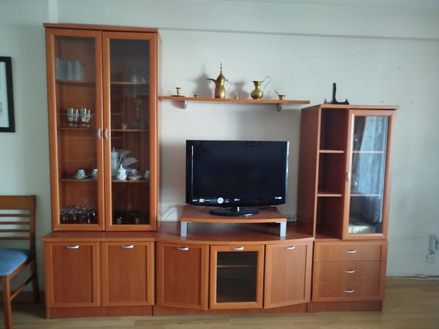 Mueble salón modular madera-cristal