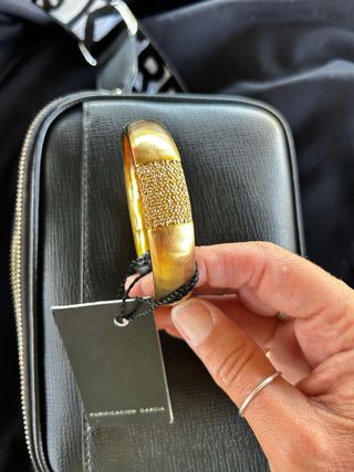 Pulsera dorada Purificación García sin estrenar