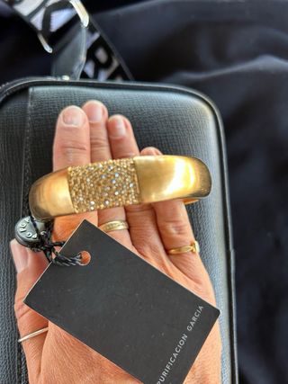 Pulsera dorada Purificación García sin estrenar