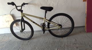 Bicicleta BMX DK Cygnus 24 