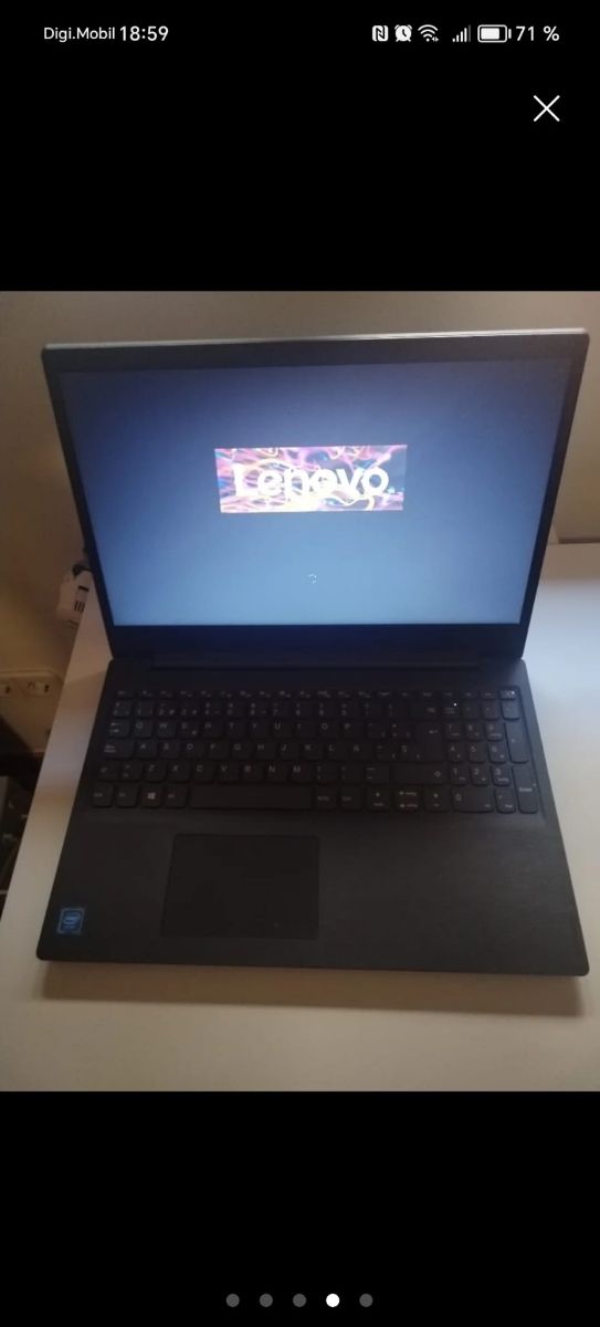 Portátil Lenovo Negro con su caja original.