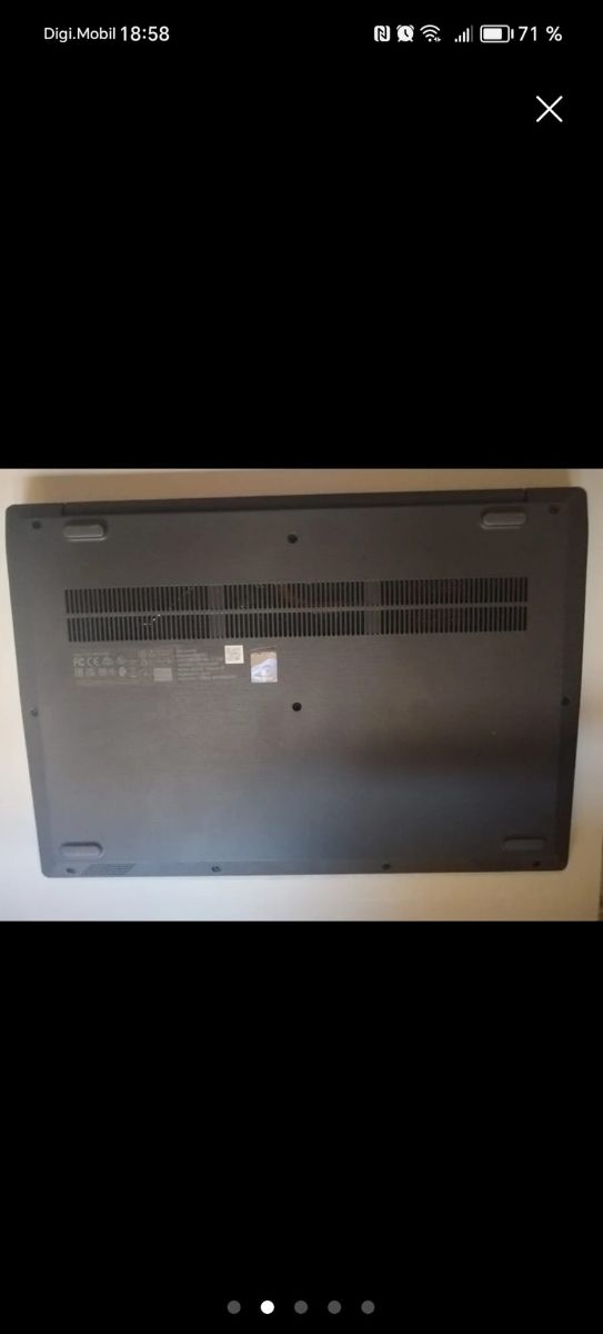 Portátil Lenovo Negro con su caja original.