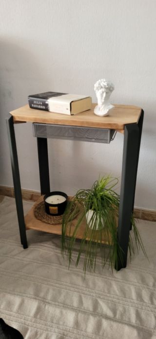 Tavolino in legno massello