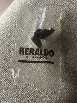 Pins Heraldo Aragón: Dinosaurio