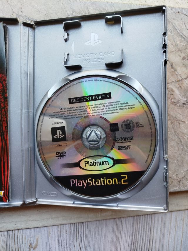 Resident Evil 4 - PS2 Platino