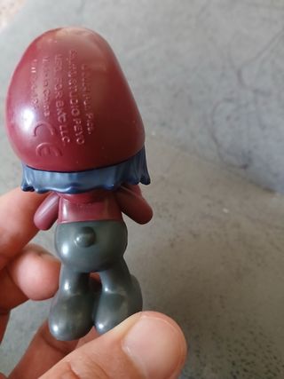 Pitufo Explorador con prismáticos