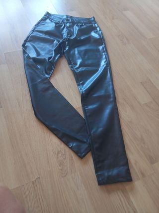 Pantalones polipiel negros