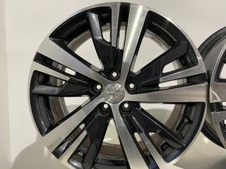 Juego llantas Peugeot 3008 II 2016 a 2023 R18