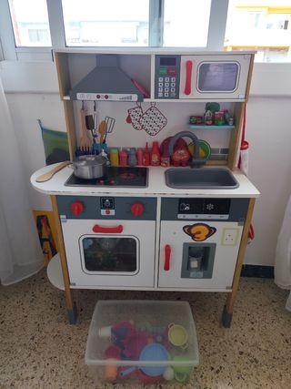 Cocinita juguete madera - funciones electr.
