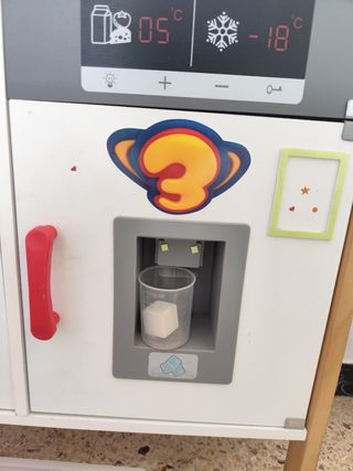 Cocinita juguete madera - funciones electr.