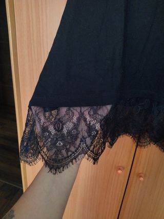 Camiseta negra encaje