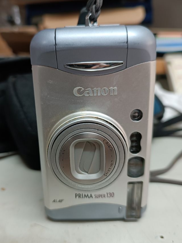 Canon Prima Super 130 - Fotocamera grigia