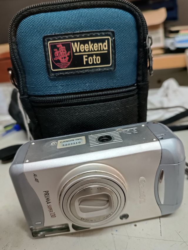 Canon Prima Super 130 - Fotocamera grigia