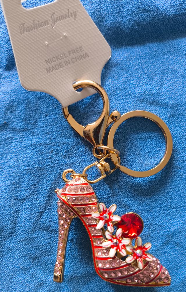 2 llaveros zapato tacón y brillantes imitación