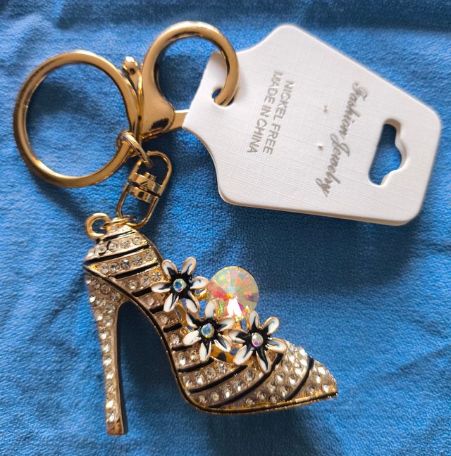 2 llaveros zapato tacón y brillantes imitación