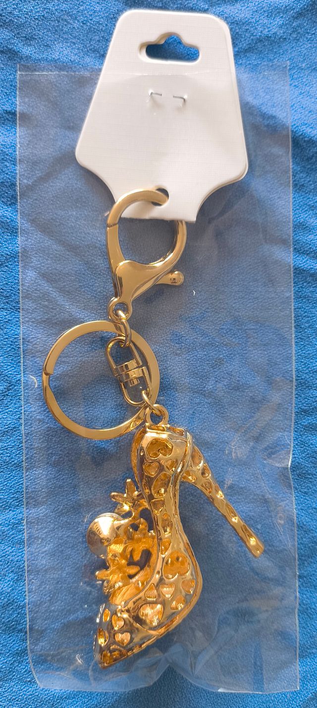 2 llaveros zapato tacón y brillantes imitación