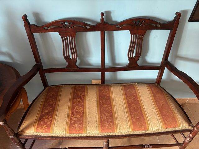 Banco antiguo inglés de madera