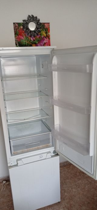 Nevera combi blanca