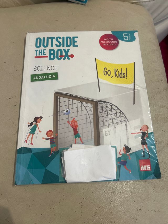 Science 5 Outside the Box Sb Pk Andalucía