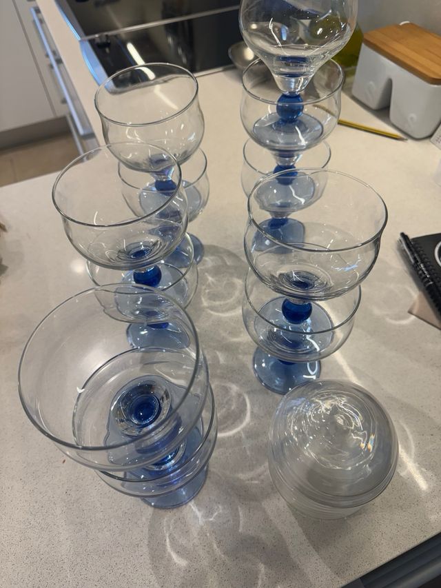 Copas y tazas de cerámica y cristal