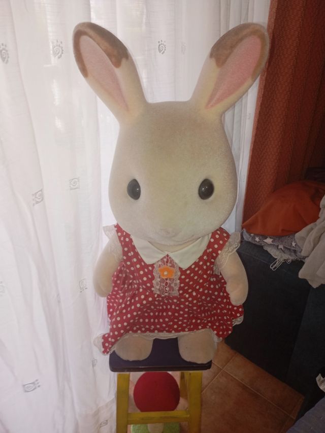 Muñeca Sylvanian Families conejo