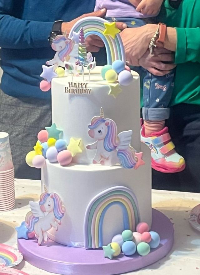 Torta finta unicorno 2 piani