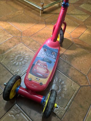 Patinete infantil Cars