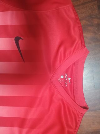 Maglia Nike rossa a righe