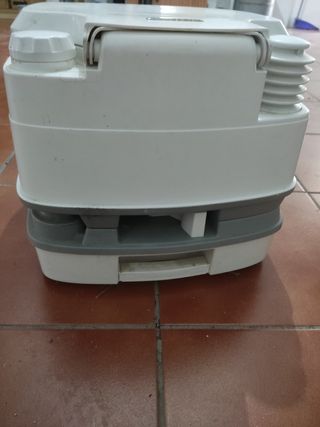 WC químico Thetford camper, sin uso.