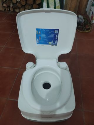 WC químico Thetford camper, sin uso.