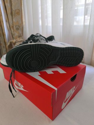 Zapatillas Nike Dunk - Talla 40