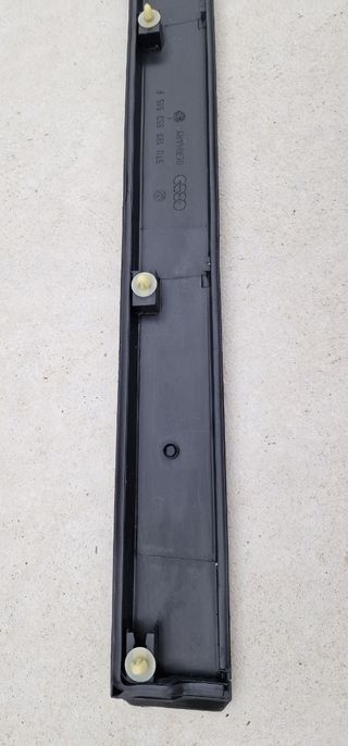 Moldura puerta delantera Izquierda VW Golf Mk2 II 