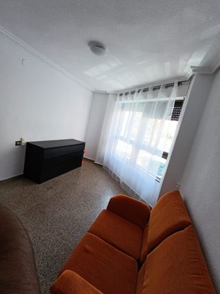 Piso amplio en Elda - 145m²
