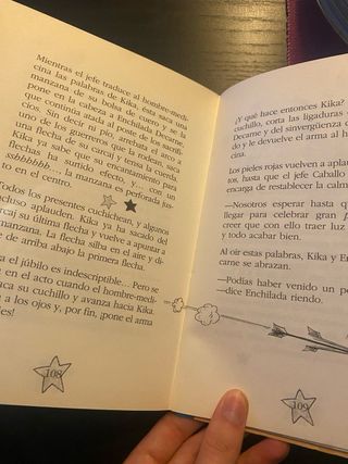 Kika Superbruja y los indios (Spanish Edition)
