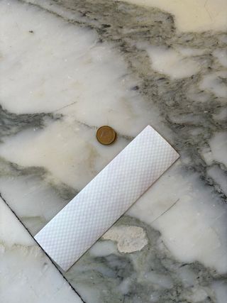 Adesivo Off-White riflettente rosso-bianco