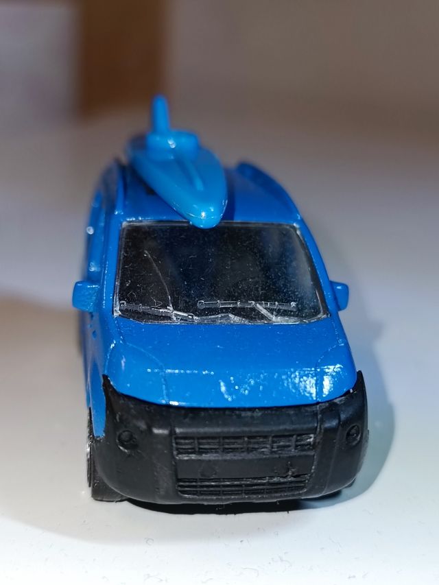 PEUGEOT BIPERR 1/64 MAJORETTE