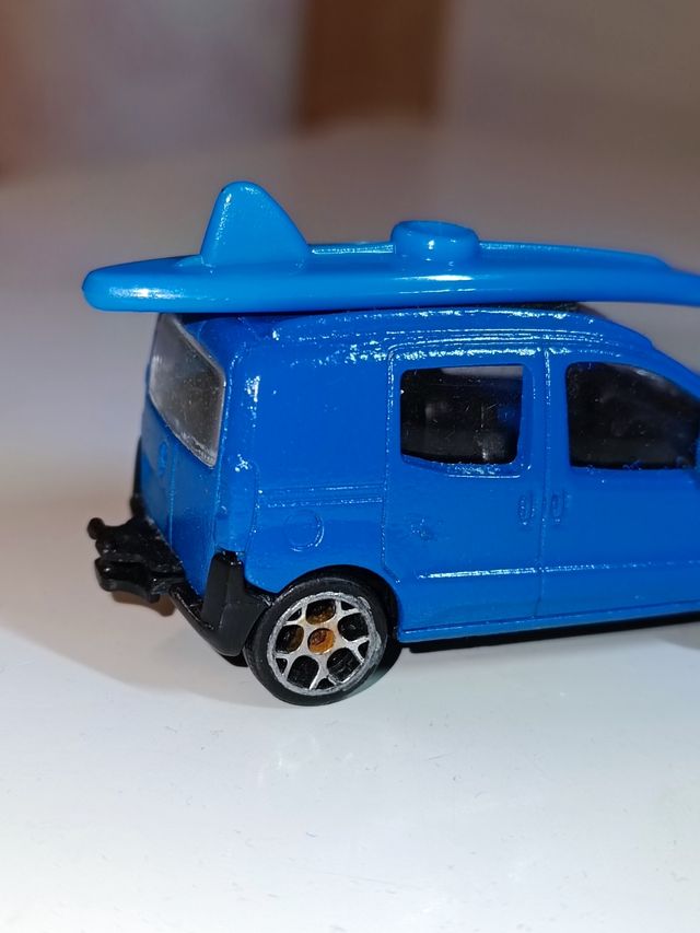 PEUGEOT BIPERR 1/64 MAJORETTE