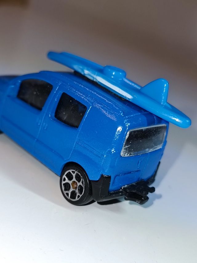 PEUGEOT BIPERR 1/64 MAJORETTE