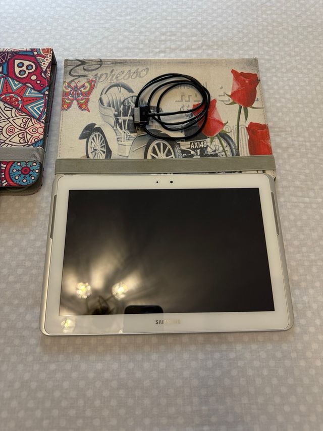2 Tablets Samsung blancas