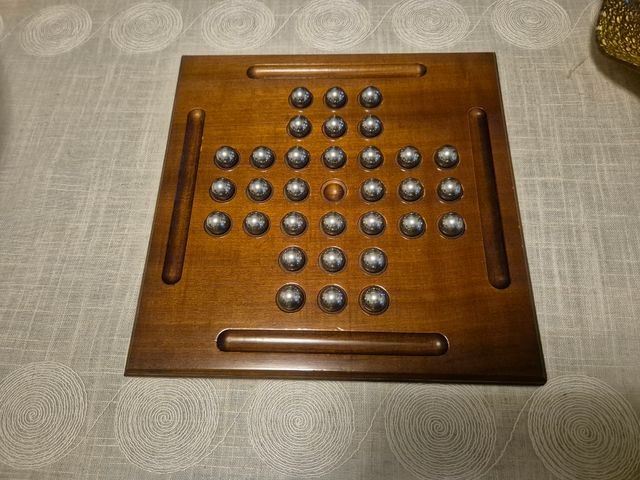 Dama cinese in legno