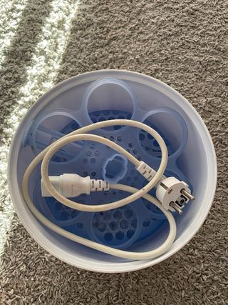 Esterilizador AVENT eléctrico para biberones