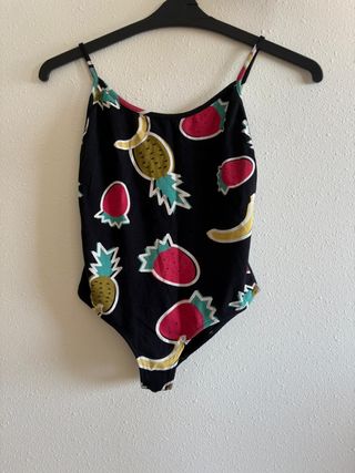 Body Pull&Bear con estampado frutal