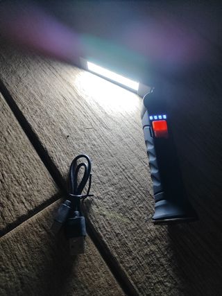 Luz LED trabajo recargable - NUEVA estrenar 