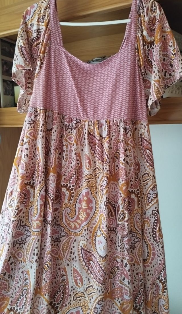 Vestido de verano rosa